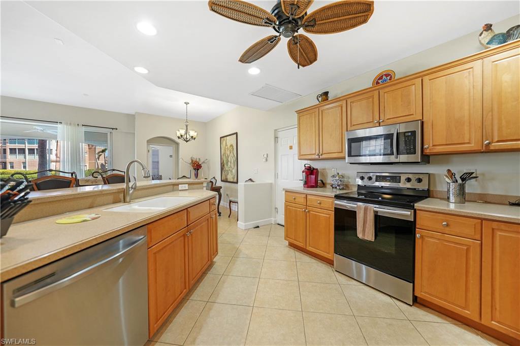 3228 Sunset Key Cir # 101 Property Photo 15