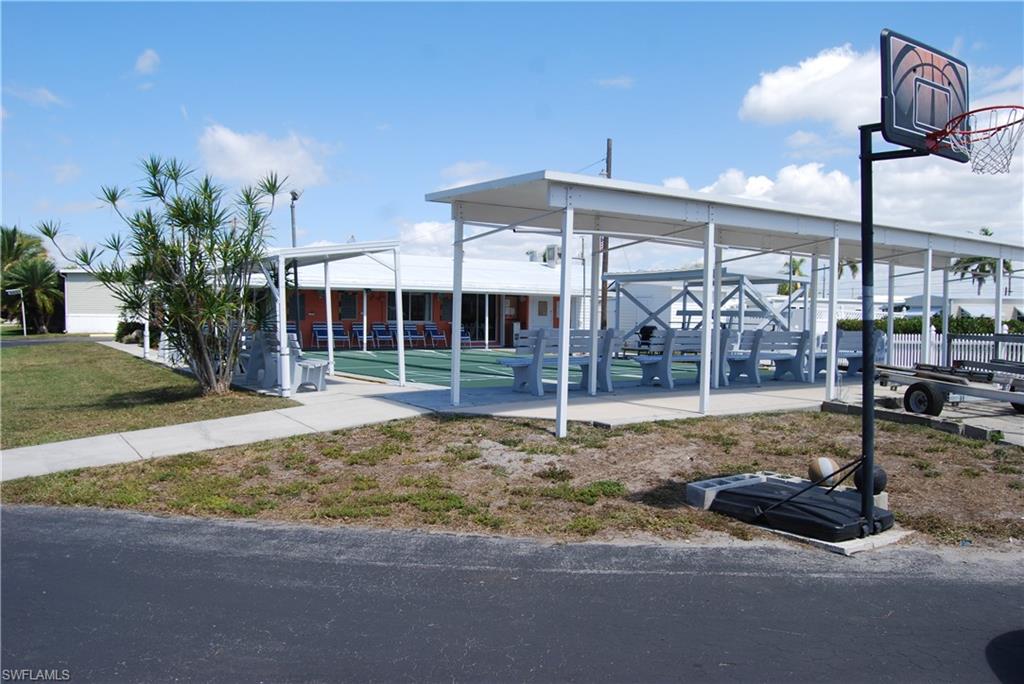 20641 River Dr Property Photo 11
