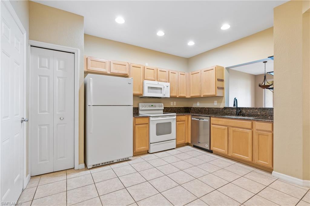 4023 Cherrybrook Loop Property Photo 3