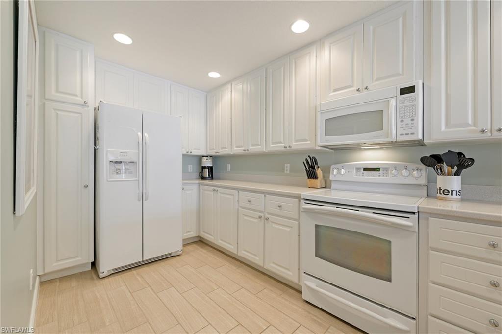 15317 Laughing Gull Ln Property Photo 5