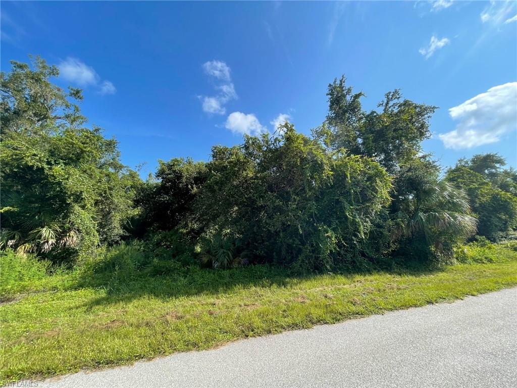 16432 Aspen Ave Property Photo 2