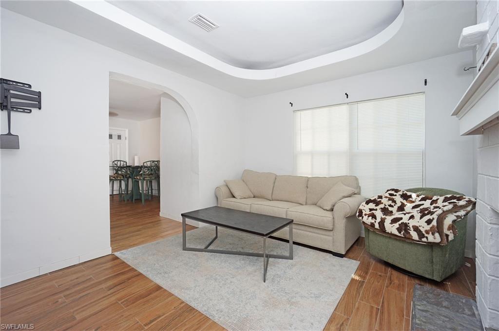 2147 Washington Ave Property Photo 12