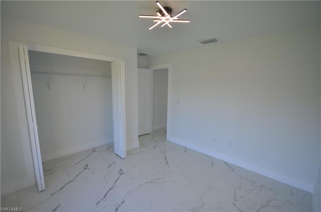 1242 Hathor St E Property Photo 29
