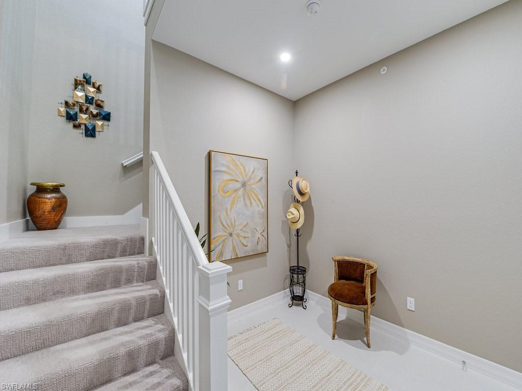 309 Indies Dr W # 202 Property Photo 10