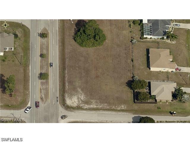 1407 Chiquita Blvd S Property Photo 2