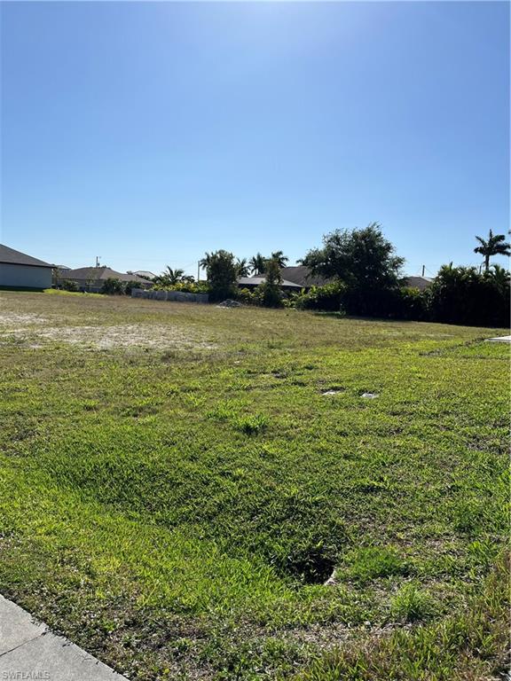 2810 Surfside Blvd Property Photo 3
