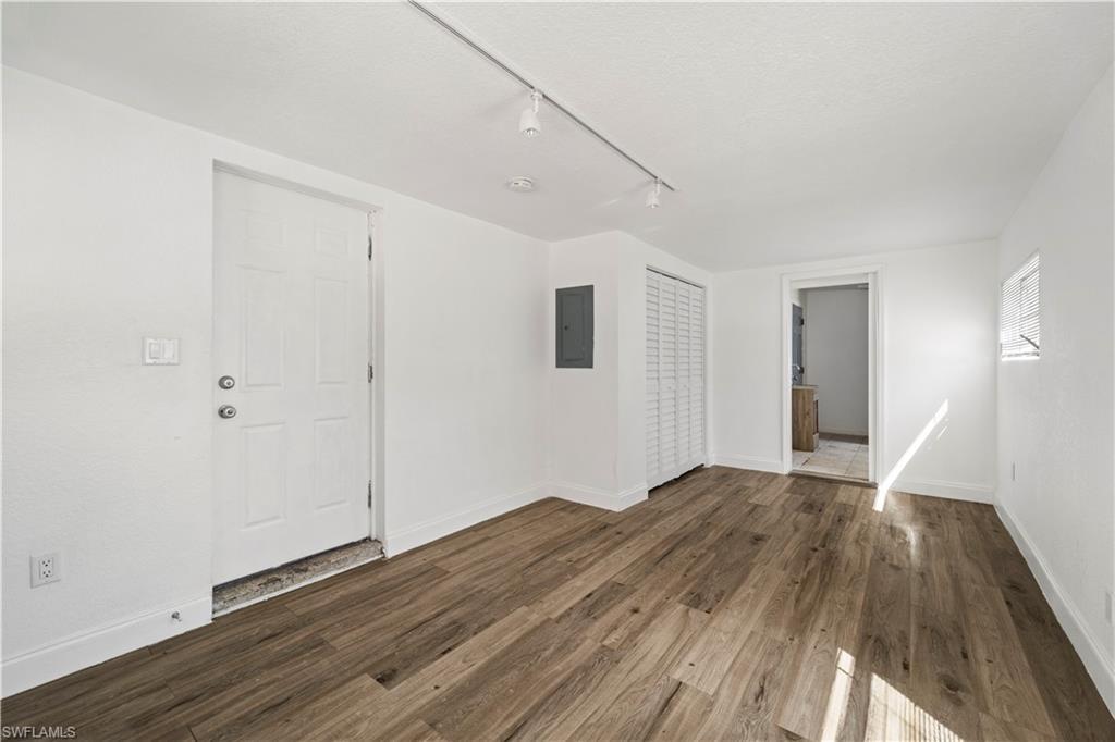 2345 Floyd St Property Photo 15
