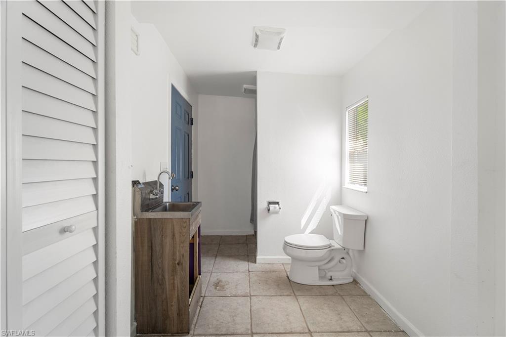 2345 Floyd St Property Photo 20
