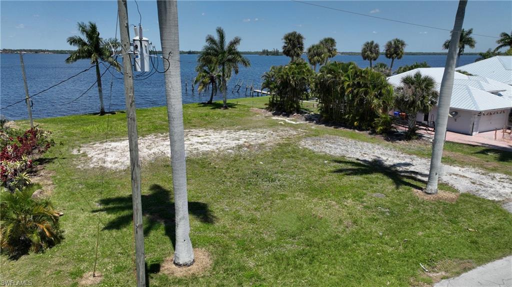 4021 E River Dr Property Photo 22