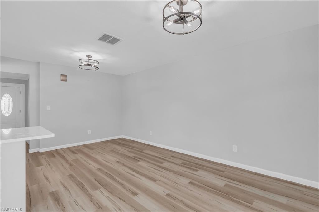 5230 Sarasota Ct Property Photo 5