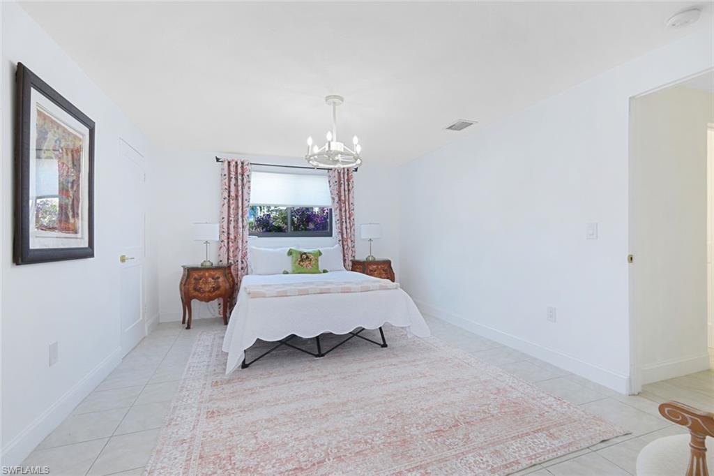 120 Albatross St Property Photo 17