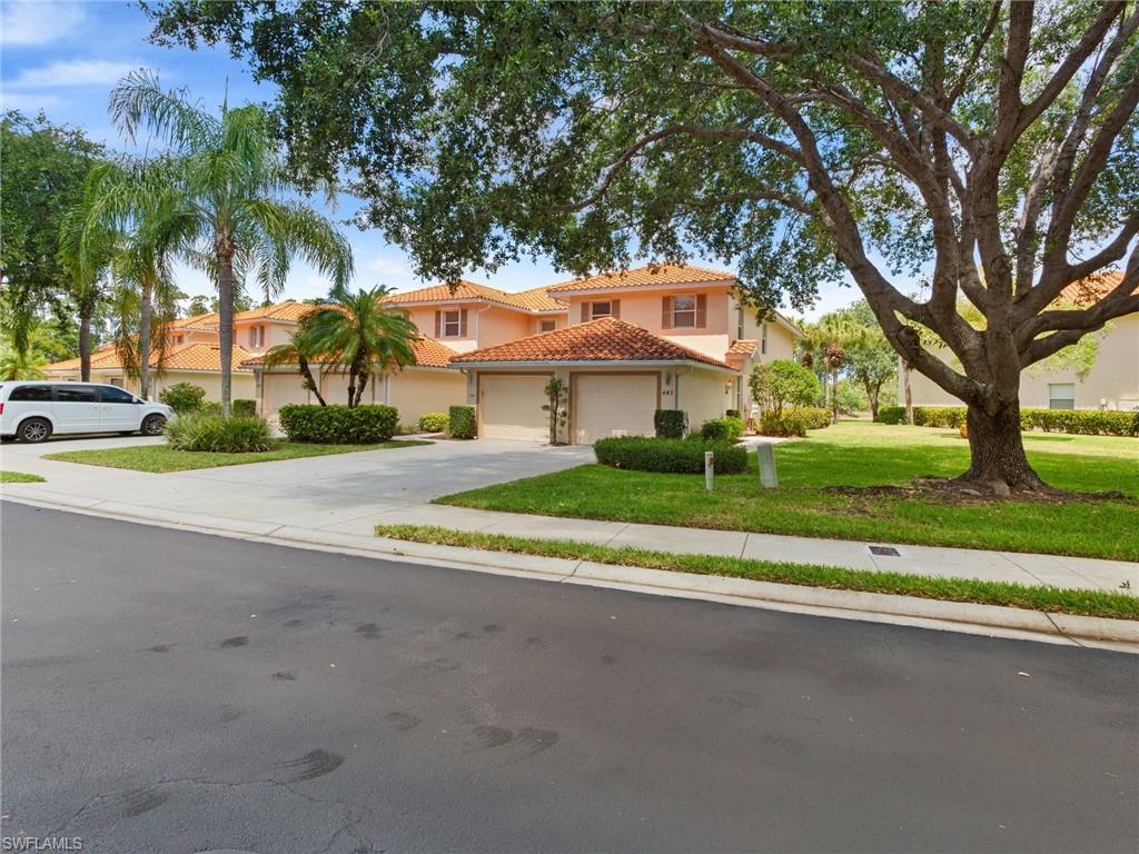 445 Robin Hood Cir # 202 Property Photo 1