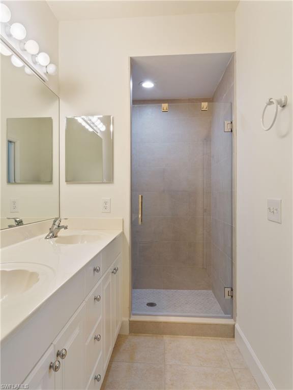 445 Robin Hood Cir # 202 Property Photo 11