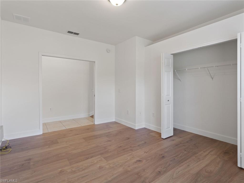 445 Robin Hood Cir # 202 Property Photo 12