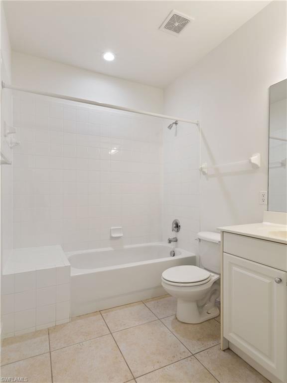 445 Robin Hood Cir # 202 Property Photo 13