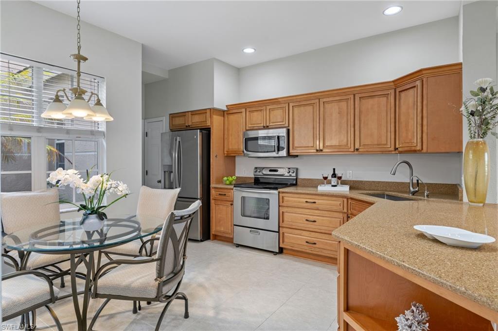 25100 Goldcrest Dr # 112 Property Photo 6