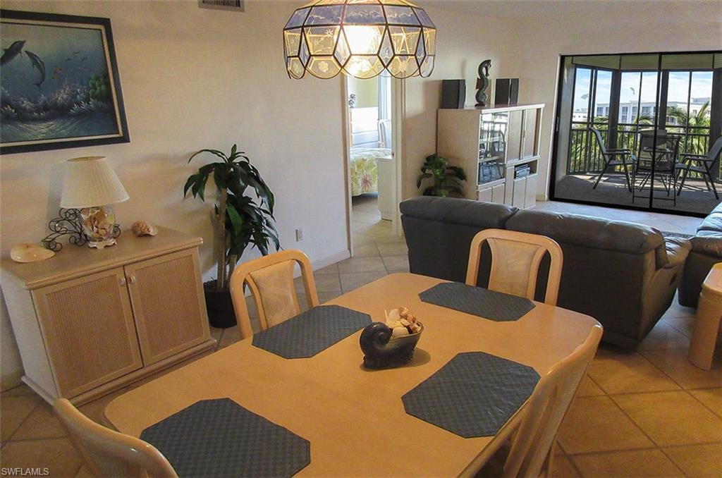 4265 Bay Beach Ln # 524 Property Photo 9