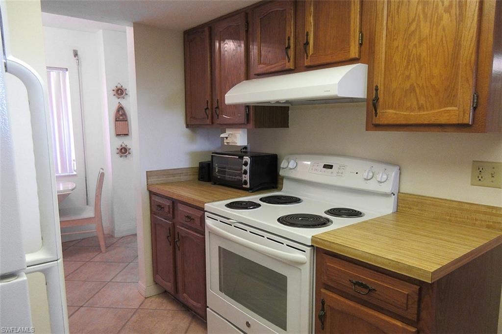 4265 Bay Beach Ln # 524 Property Photo 11