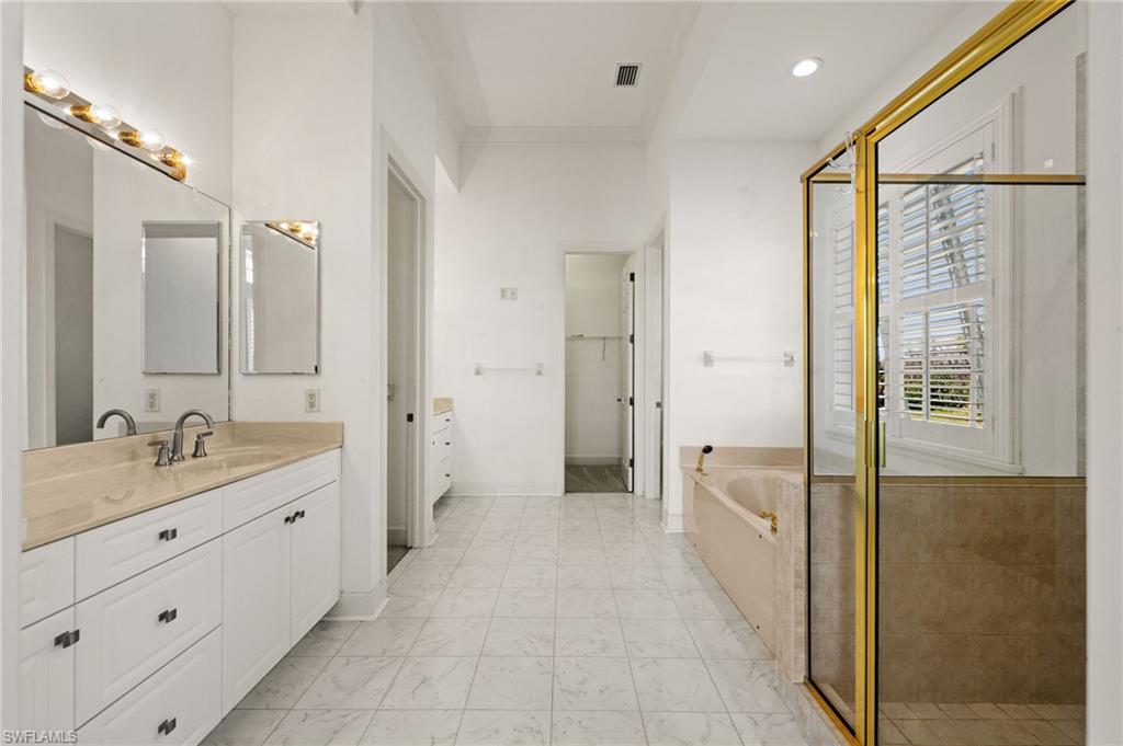 2272 Macadamia Ln Property Photo 12