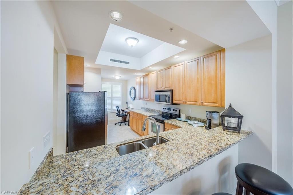 5068 Annunciation Cir # 4306 Property Photo 9