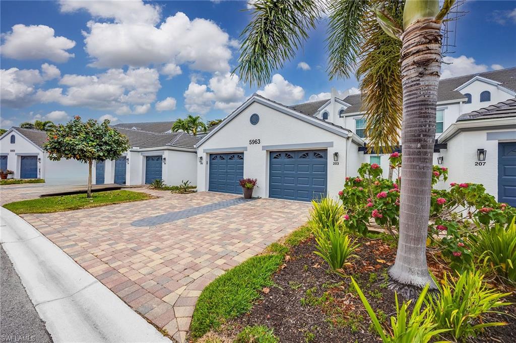 5963 Sand Wedge Ln # 205 Property Photo 1