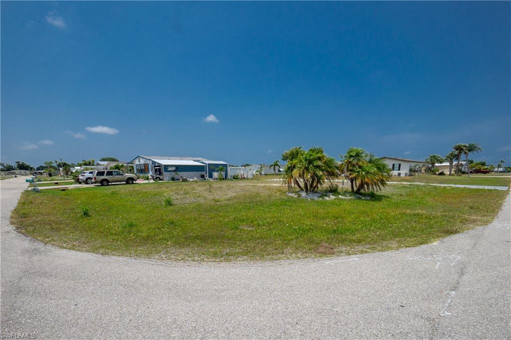 6161 Falcon Dr Property Photo 4