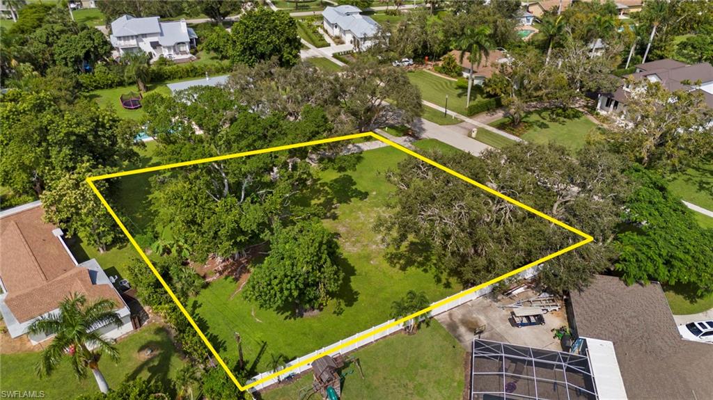 1334 Plumosa Dr Property Photo 8