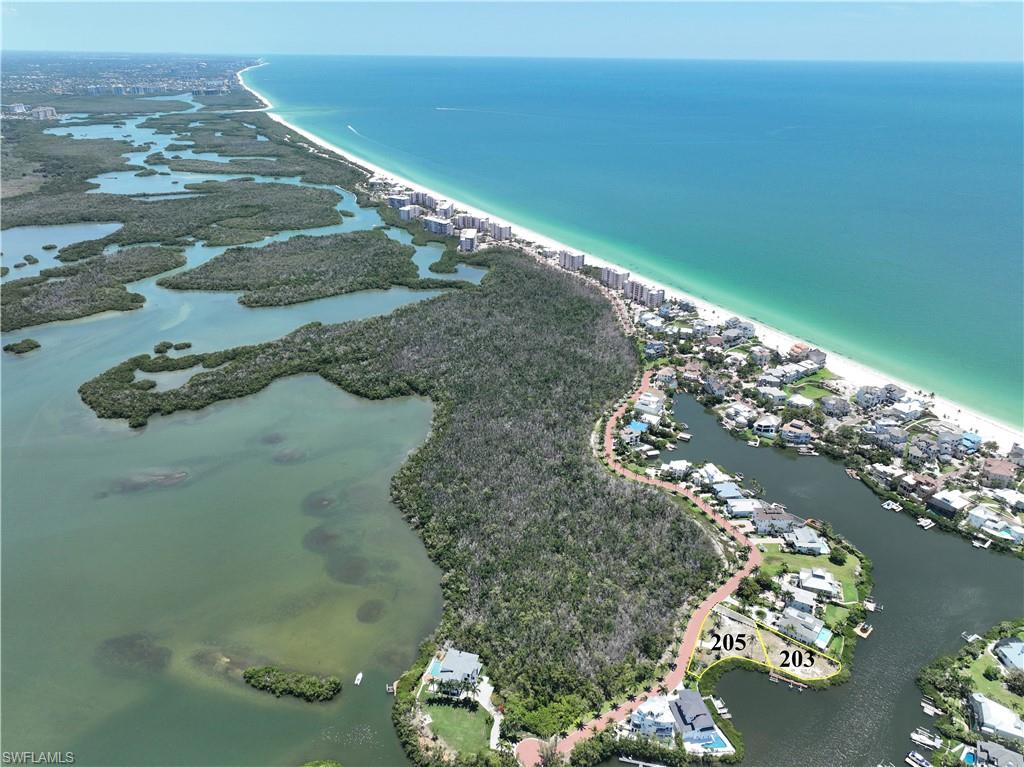203 Bayfront Dr Property Photo 6