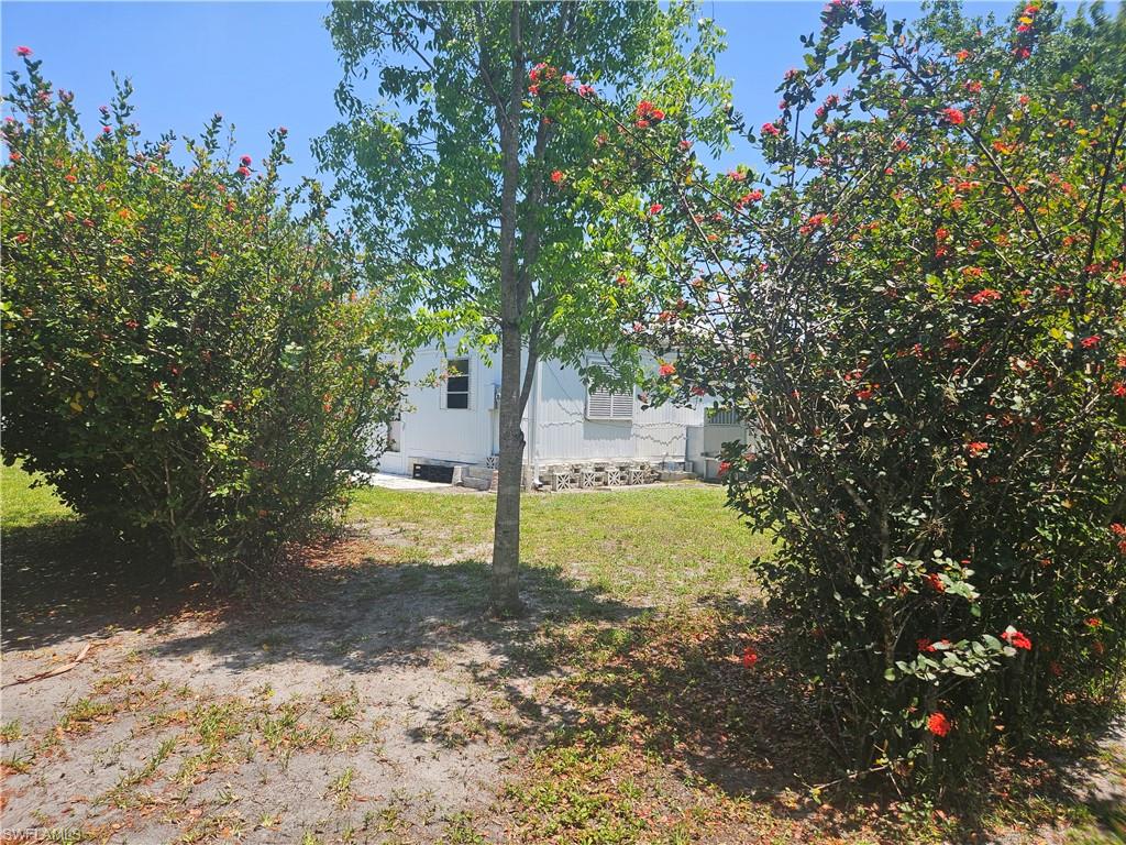 863 Manatee Rd Property Photo 6