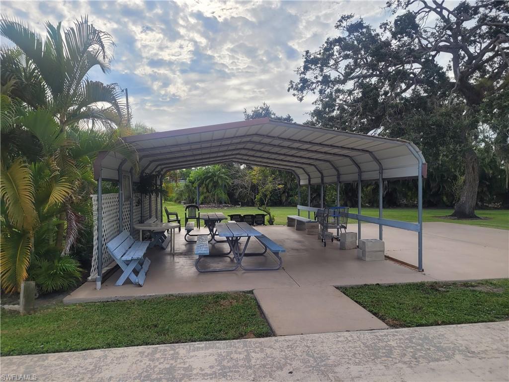 863 Manatee Rd Property Photo 18