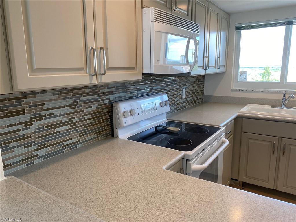 26370 Hickory Blvd # 803 Property Photo 10