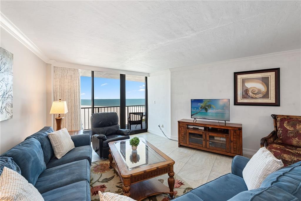 380 Seaview Ct # 1607 Property Photo 2