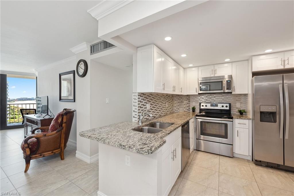 380 Seaview Ct # 1607 Property Photo 5