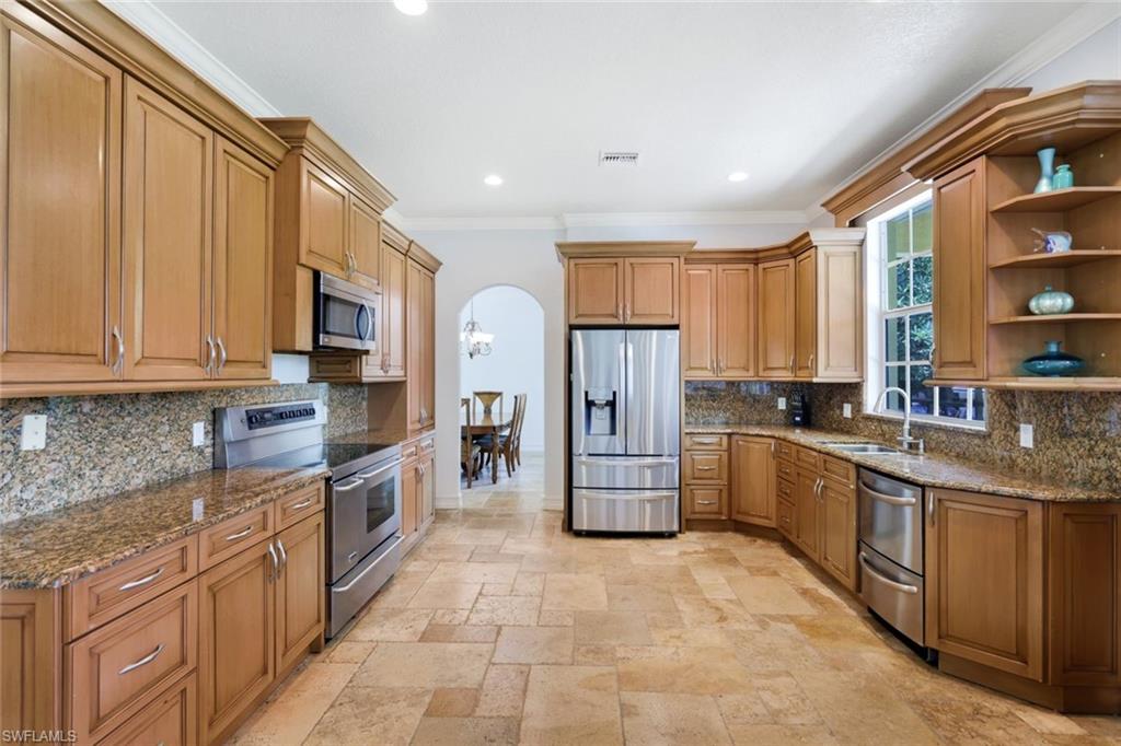 3180 Safe Harbor Dr Property Photo 2