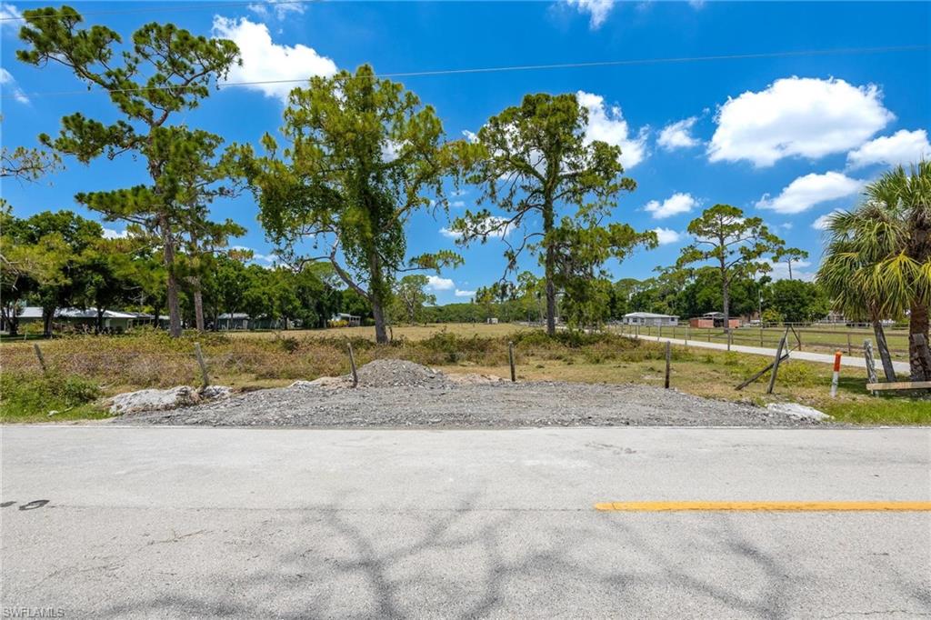 18301 Old Bayshore Rd Property Photo 4