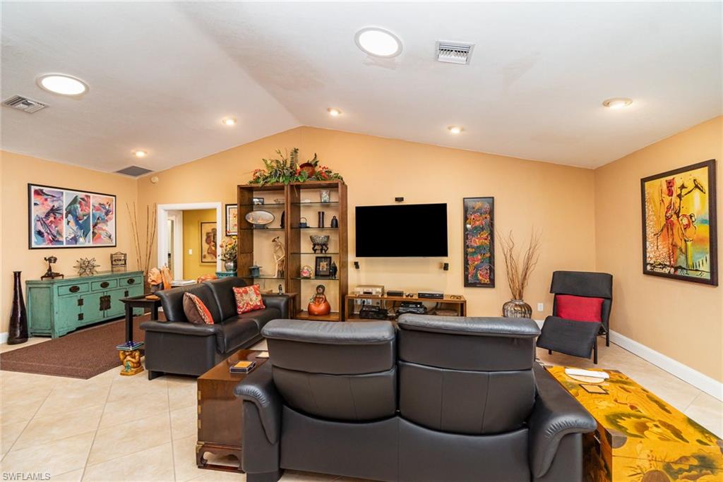 15854 Gleneagle Ct Property Photo 12
