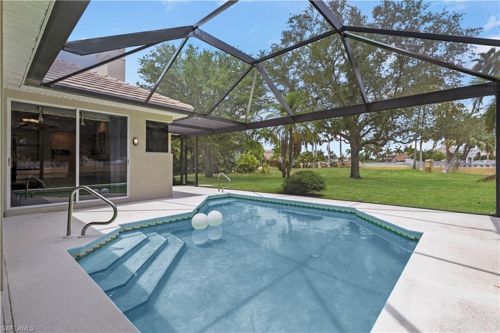 1911 Lagoon Ln Property Photo 9