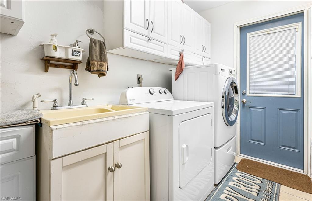 2215 Se 10th Ln Property Photo 25