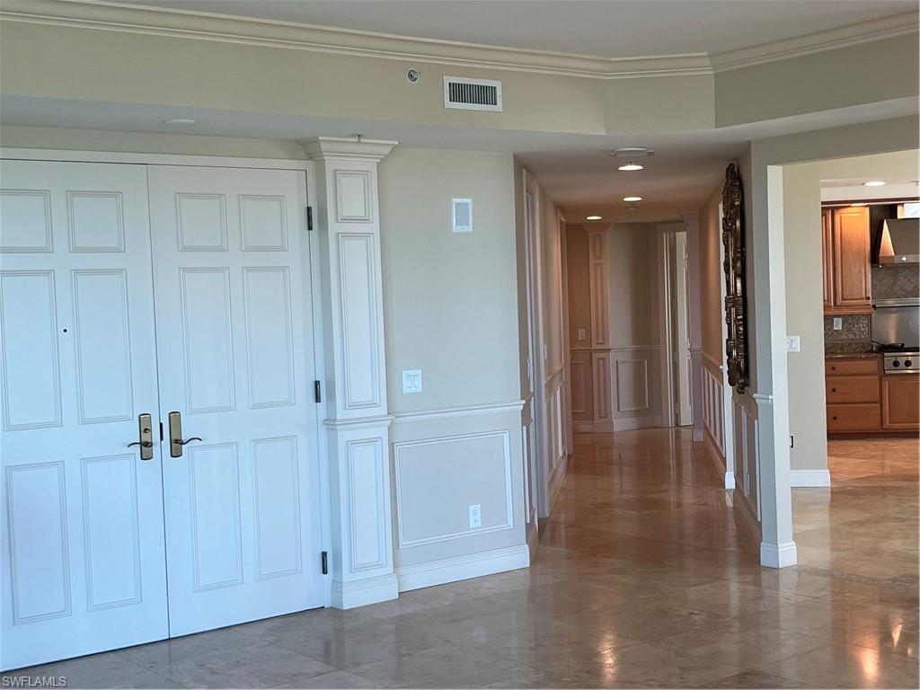 285 Grande Way # 701 Property Photo 12