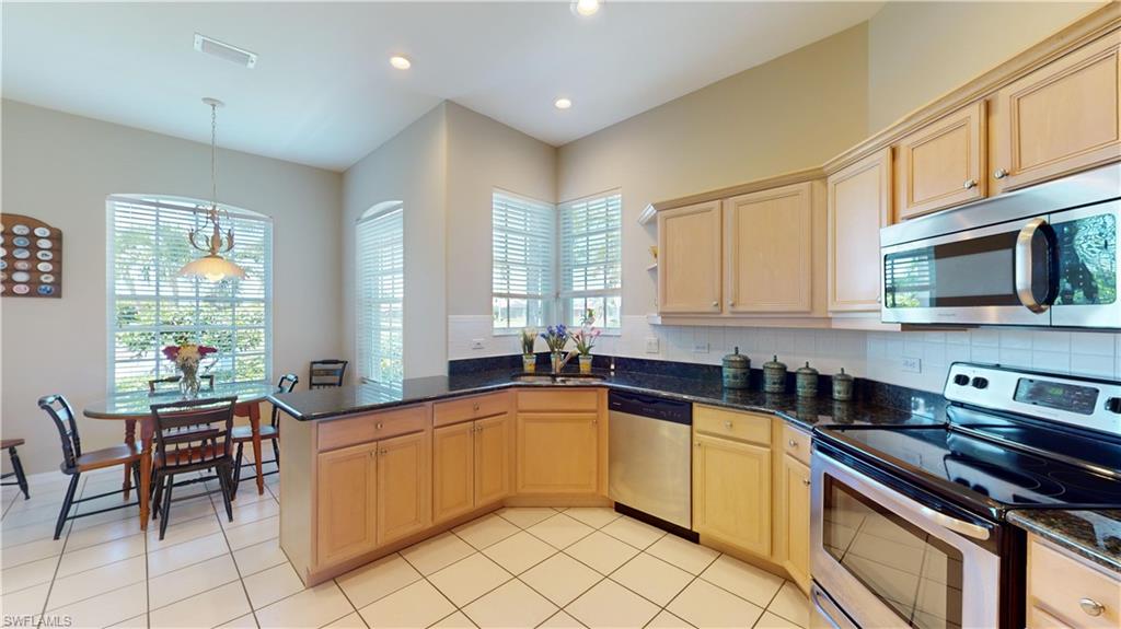 16380 Willowcrest Way Property Photo 11