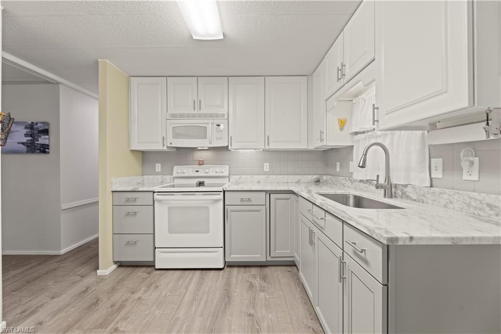 339 Shoreland Dr Property Photo 21