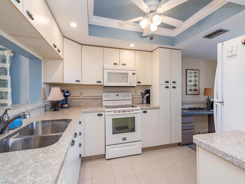 12621 Kelly Sands Way # 317 Property Photo 6
