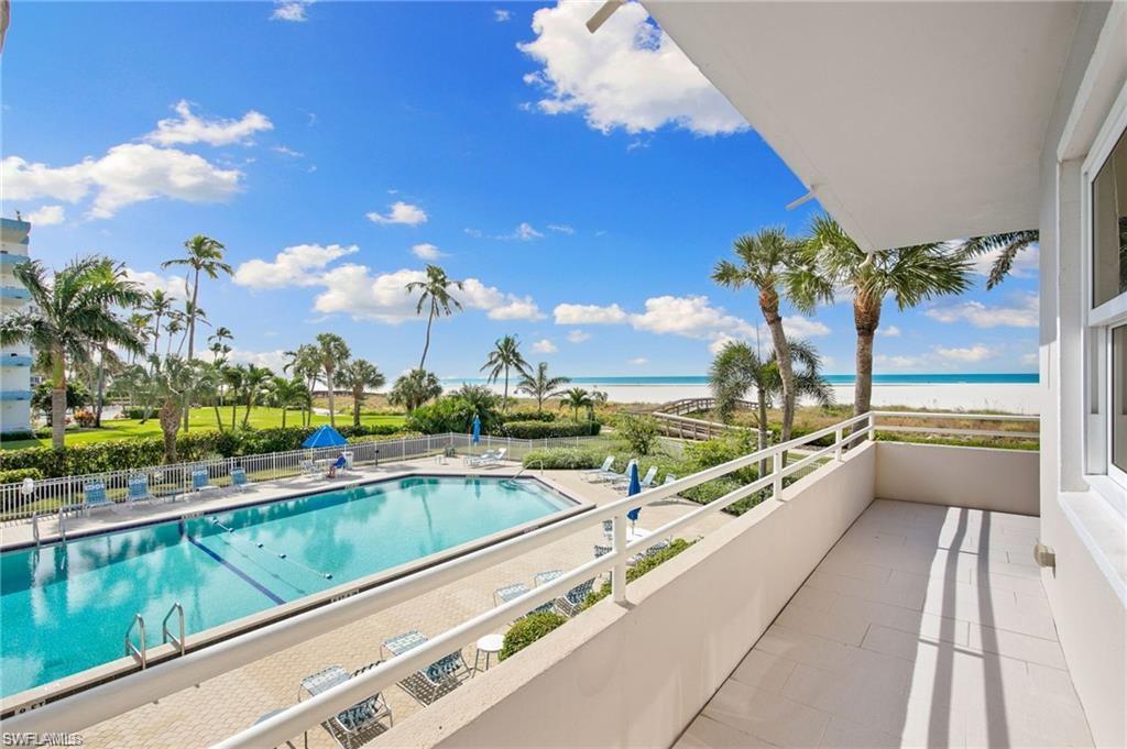 240 Seaview Ct # 211 Property Photo 2