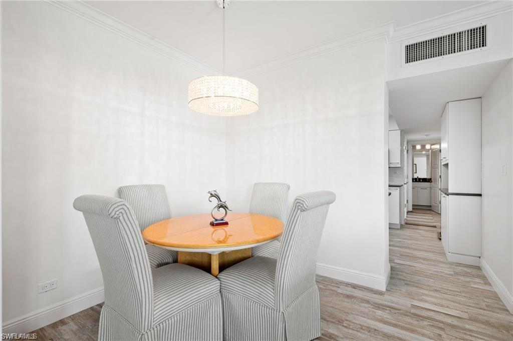 240 Seaview Ct # 211 Property Photo 6