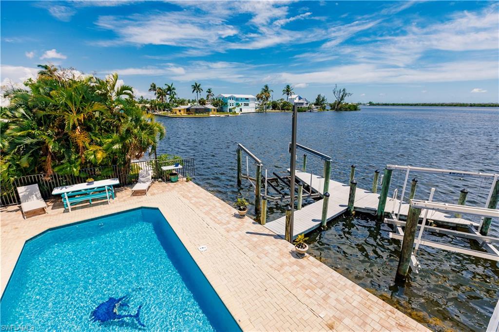11593 Island Ave Property Photo 33