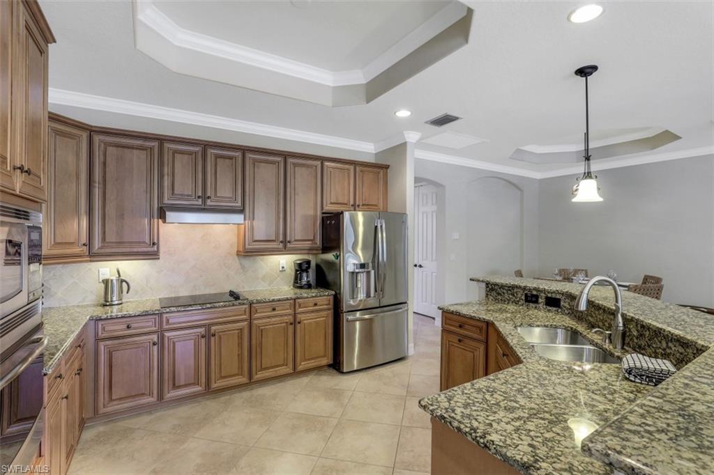 9530 Piacere Way Property Photo 11