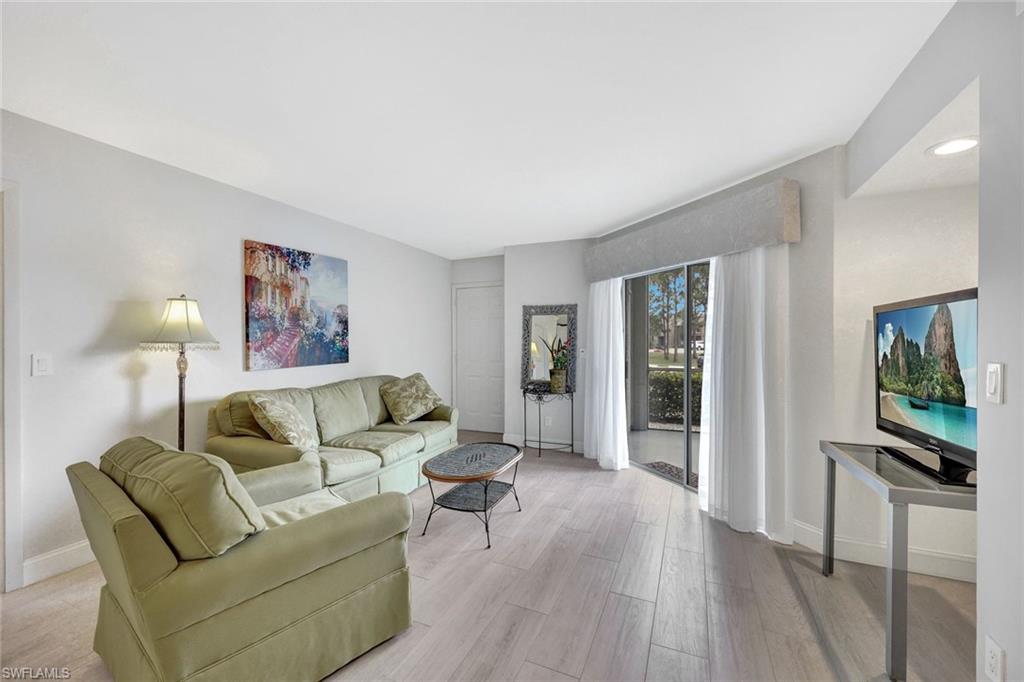 177 Santa Clara Dr # 4 Property Photo 2