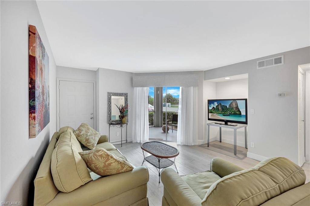 177 Santa Clara Dr # 4 Property Photo 3