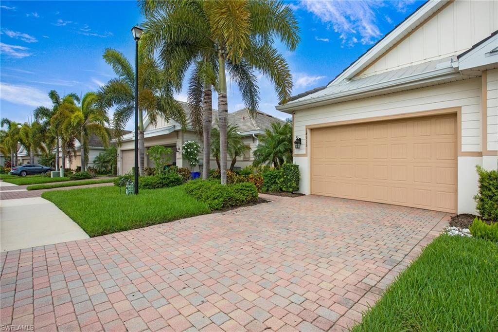 14915 Edgewater Cir Property Photo 5