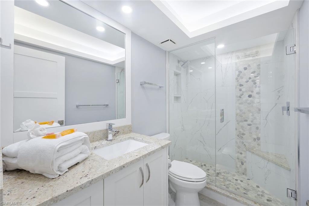 320 Seaview Ct # 1801 Property Photo 17
